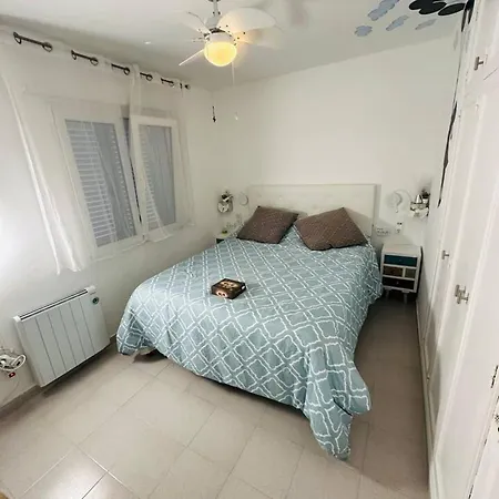 Appartement Spacious Near With Shared Pool