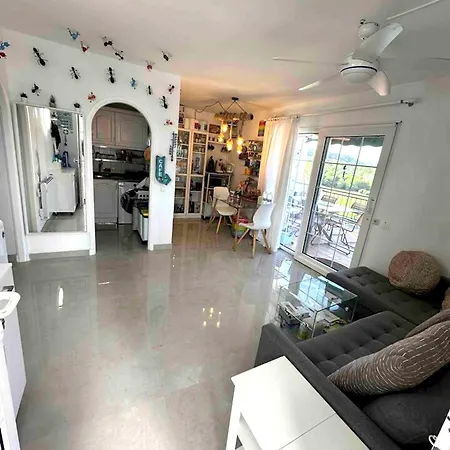 Spacious Near With Shared Pool