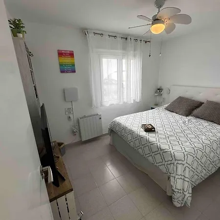 Daire Spacious Near With Shared Pool *
