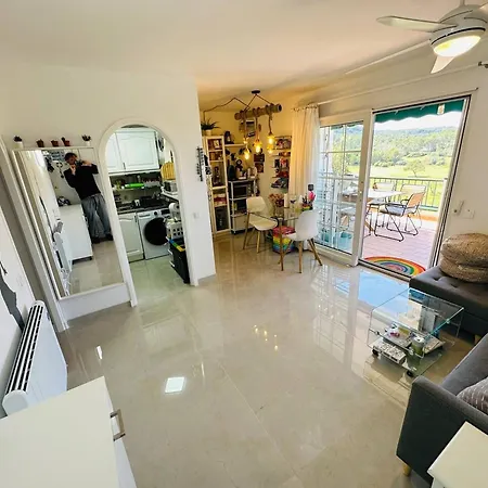 Spacious Near With Shared Pool * Son Parc
