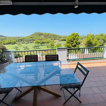 Spacious Near With Shared Pool Appartement