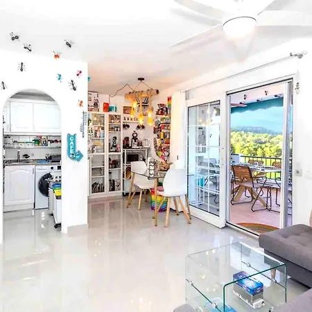 Spacious Near With Shared Pool * Son Parc