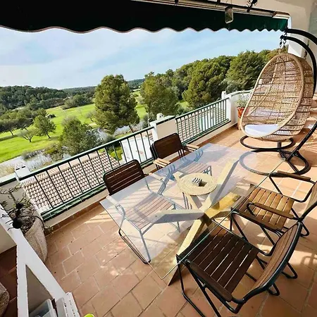 Daire Spacious Near With Shared Pool