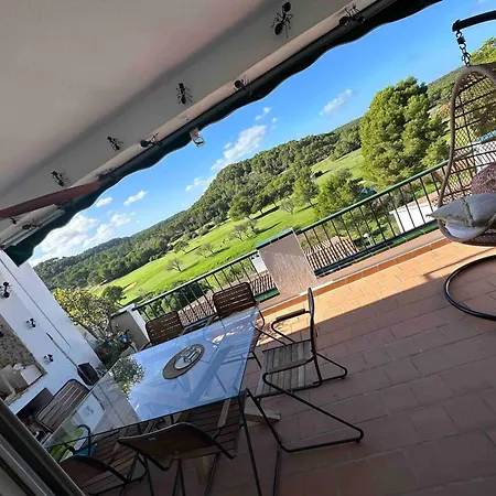 Spacious Near With Shared Pool Son Parc