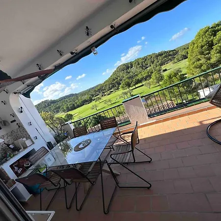 Apartament Spacious Near With Shared Pool *