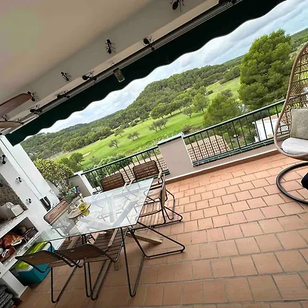 Spacious Near With Shared Pool * Son Parc