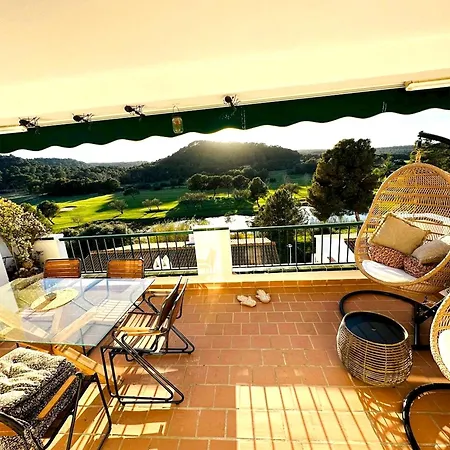 Apartament Spacious Near With Shared Pool *